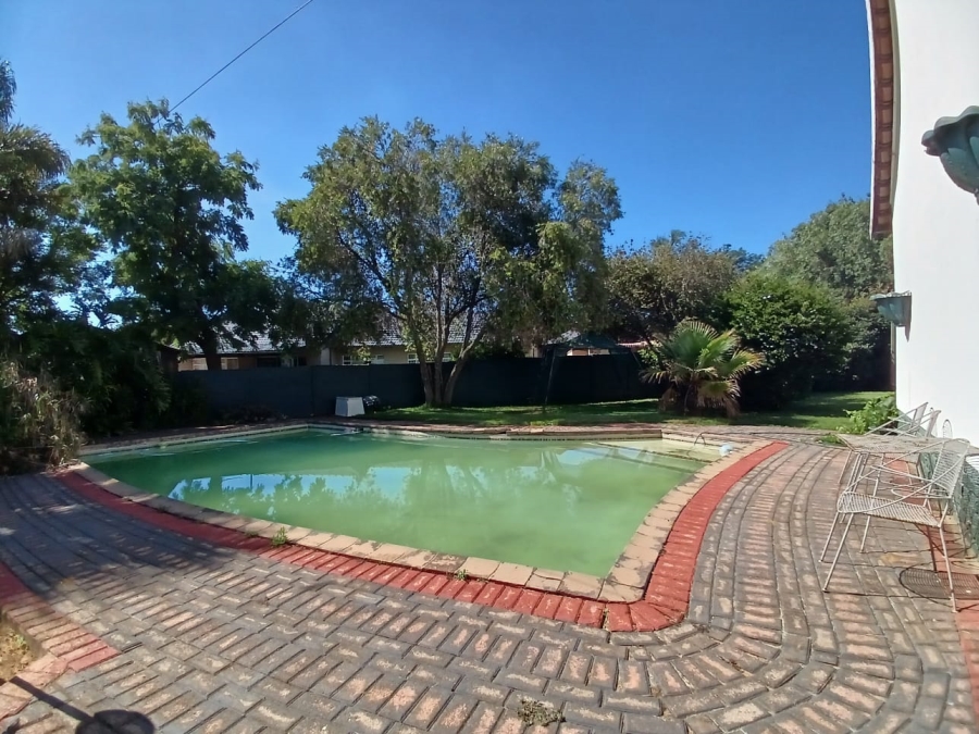 3 Bedroom Property for Sale in Helikonpark Gauteng