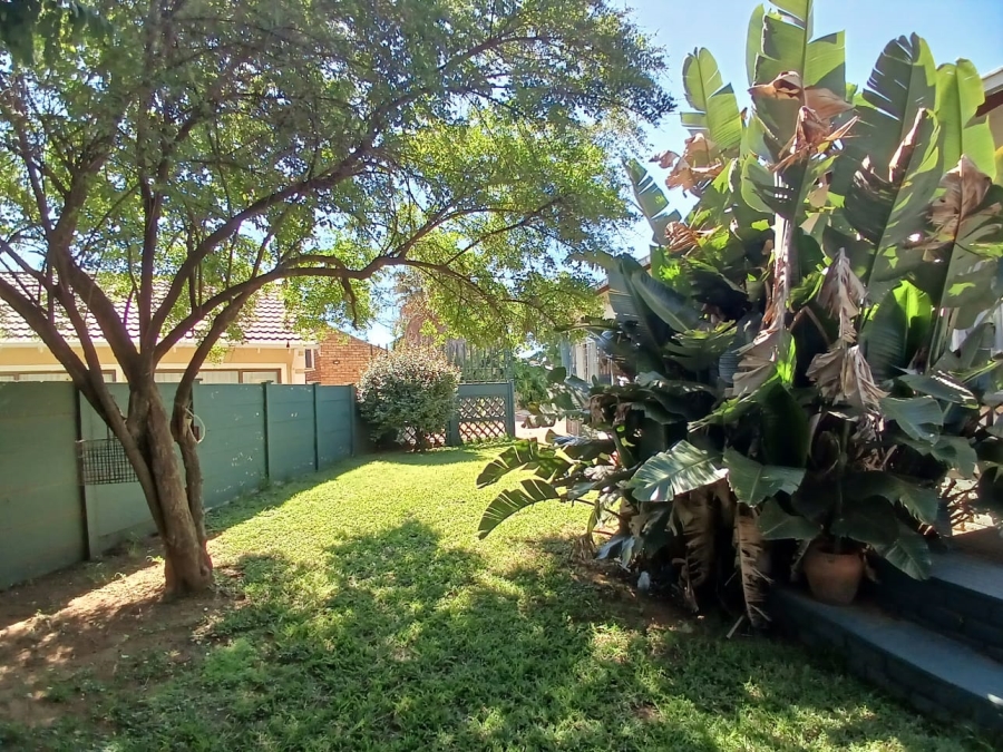 3 Bedroom Property for Sale in Helikonpark Gauteng