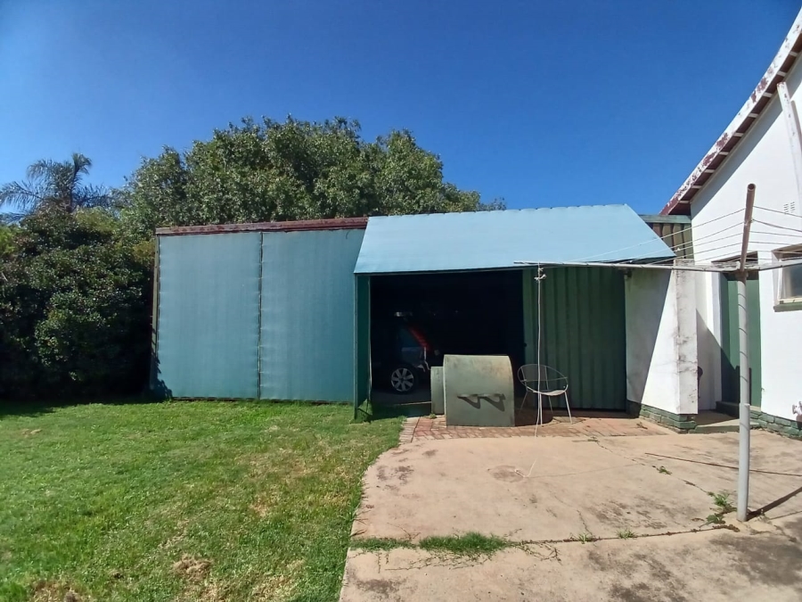 3 Bedroom Property for Sale in Helikonpark Gauteng