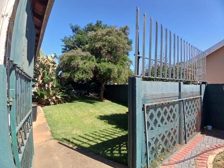 3 Bedroom Property for Sale in Helikonpark Gauteng