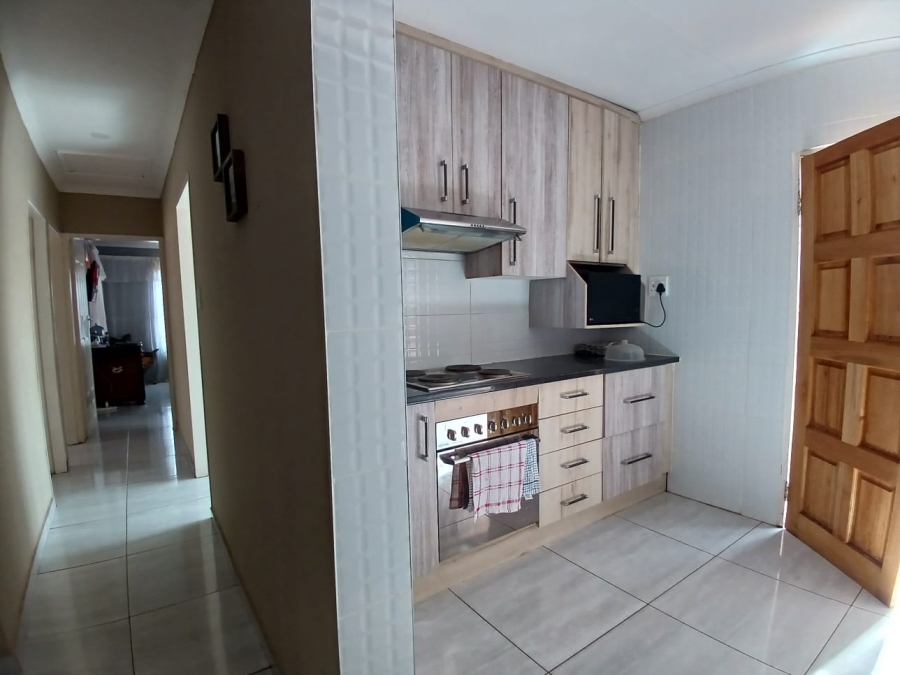 3 Bedroom Property for Sale in Bekkersdal Gauteng