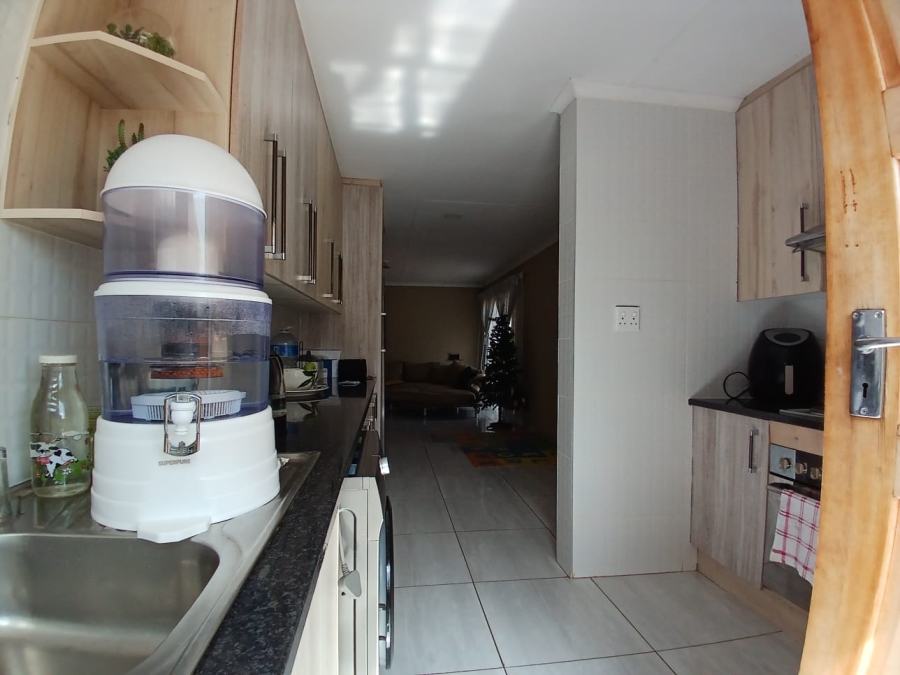 3 Bedroom Property for Sale in Bekkersdal Gauteng