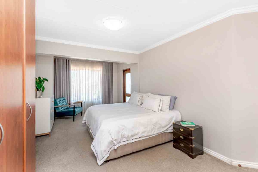 4 Bedroom Property for Sale in Bloubosrand Gauteng