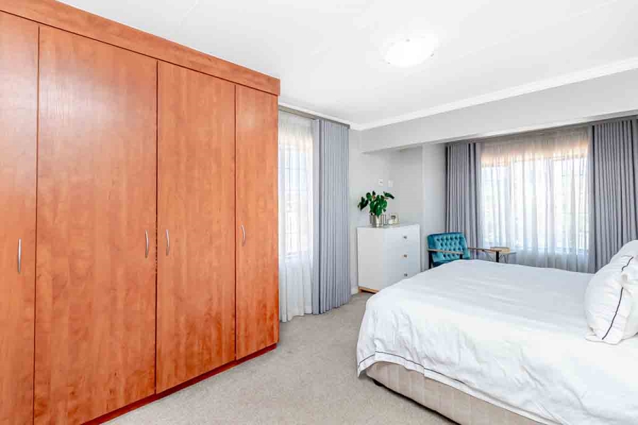 4 Bedroom Property for Sale in Bloubosrand Gauteng