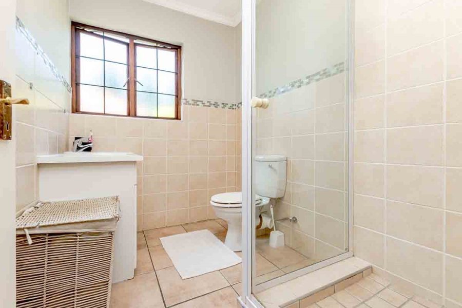 4 Bedroom Property for Sale in Bloubosrand Gauteng