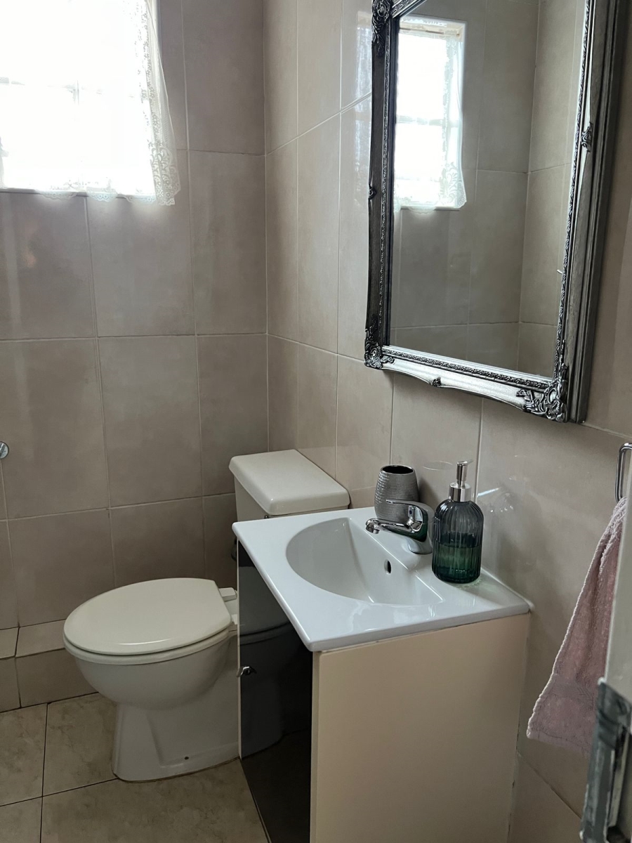 To Let 2 Bedroom Property for Rent in Paulshof Gauteng