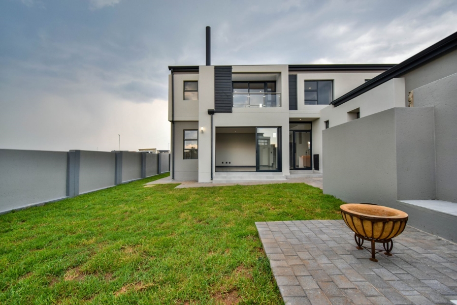 4 Bedroom Property for Sale in Fountainbrook Estate Gauteng