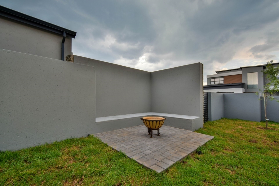 4 Bedroom Property for Sale in Fountainbrook Estate Gauteng
