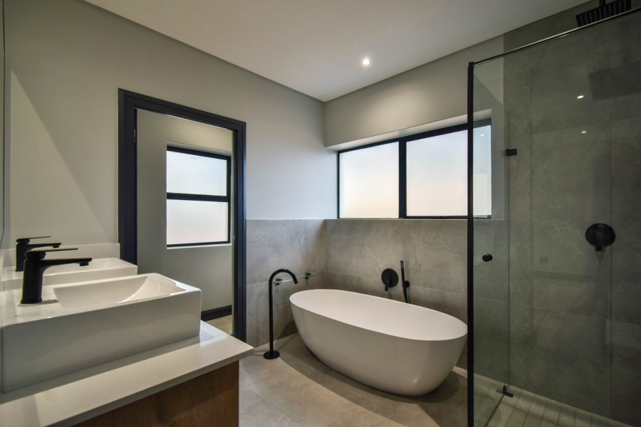 4 Bedroom Property for Sale in Fountainbrook Estate Gauteng