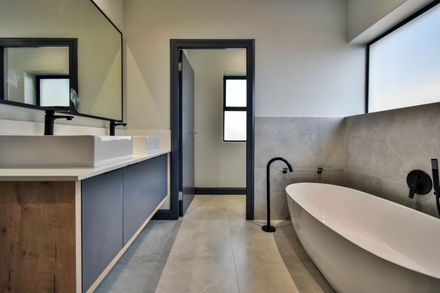 4 Bedroom Property for Sale in Fountainbrook Estate Gauteng