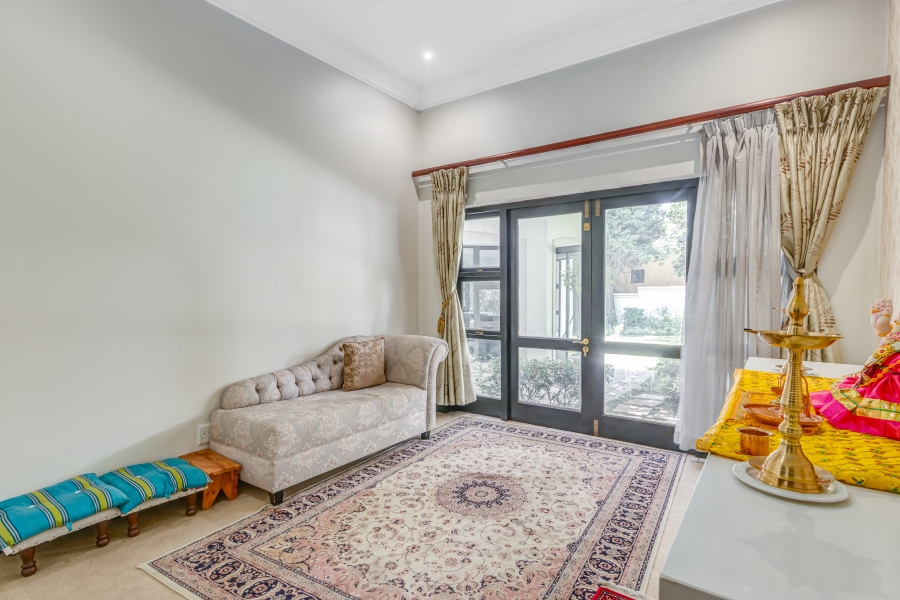 To Let 6 Bedroom Property for Rent in Dainfern Golf Estate Gauteng