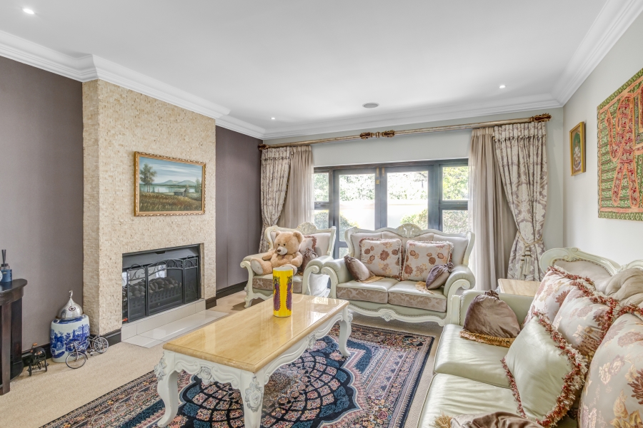 To Let 6 Bedroom Property for Rent in Dainfern Golf Estate Gauteng