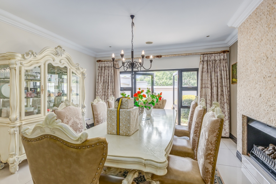 To Let 6 Bedroom Property for Rent in Dainfern Golf Estate Gauteng