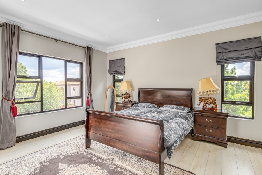 To Let 6 Bedroom Property for Rent in Dainfern Golf Estate Gauteng