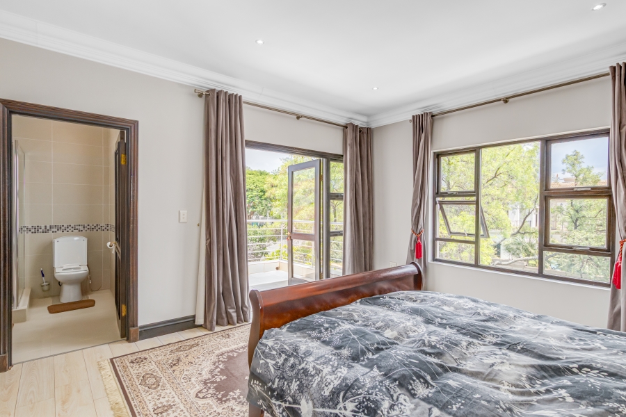 To Let 6 Bedroom Property for Rent in Dainfern Golf Estate Gauteng