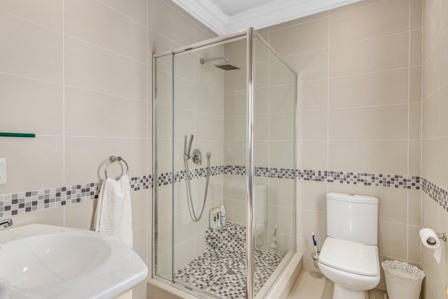 To Let 6 Bedroom Property for Rent in Dainfern Golf Estate Gauteng