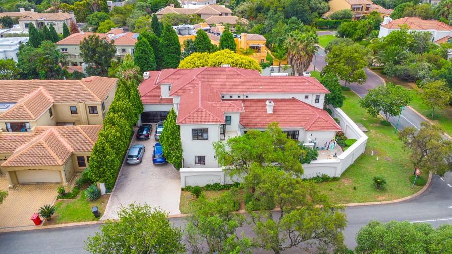 To Let 6 Bedroom Property for Rent in Dainfern Golf Estate Gauteng