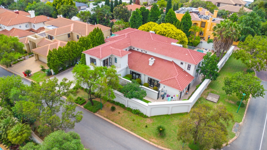 To Let 6 Bedroom Property for Rent in Dainfern Golf Estate Gauteng
