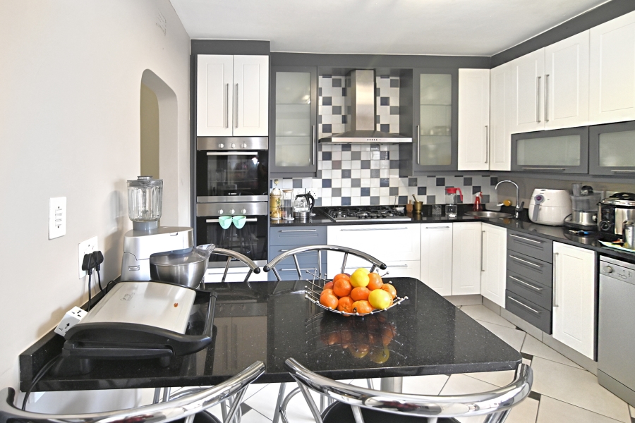 3 Bedroom Property for Sale in River Club Gauteng