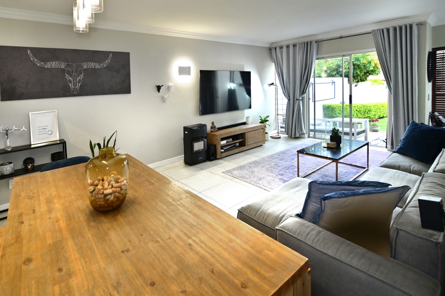 2 Bedroom Property for Sale in Bryanston Gauteng