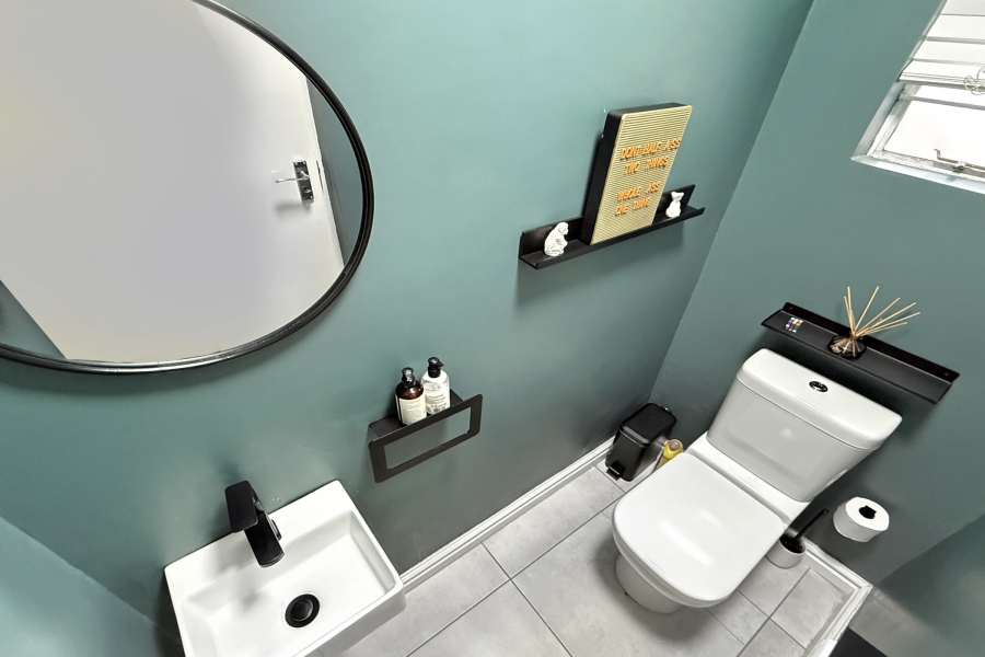 2 Bedroom Property for Sale in Bryanston Gauteng