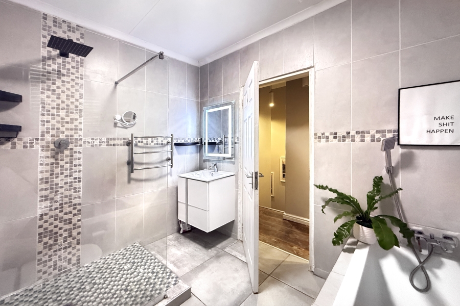 2 Bedroom Property for Sale in Bryanston Gauteng