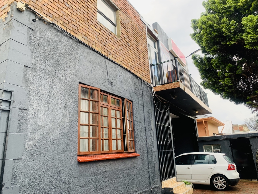 13 Bedroom Property for Sale in Bellevue Gauteng