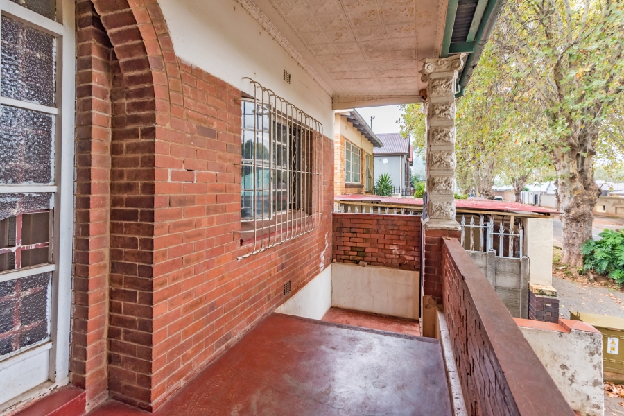 11 Bedroom Property for Sale in Bezuidenhout Valley Gauteng