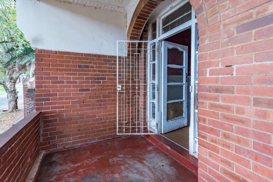 11 Bedroom Property for Sale in Bezuidenhout Valley Gauteng