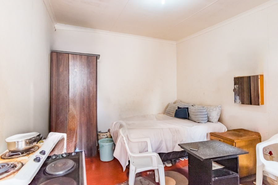 11 Bedroom Property for Sale in Bezuidenhout Valley Gauteng