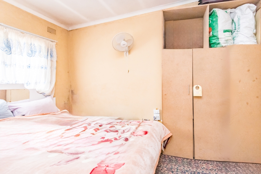 11 Bedroom Property for Sale in Bezuidenhout Valley Gauteng