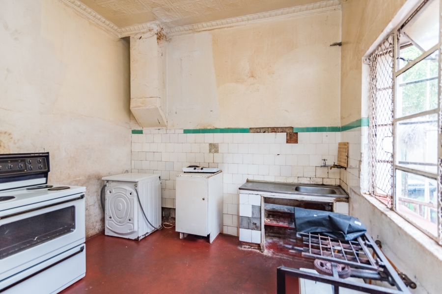 11 Bedroom Property for Sale in Bezuidenhout Valley Gauteng