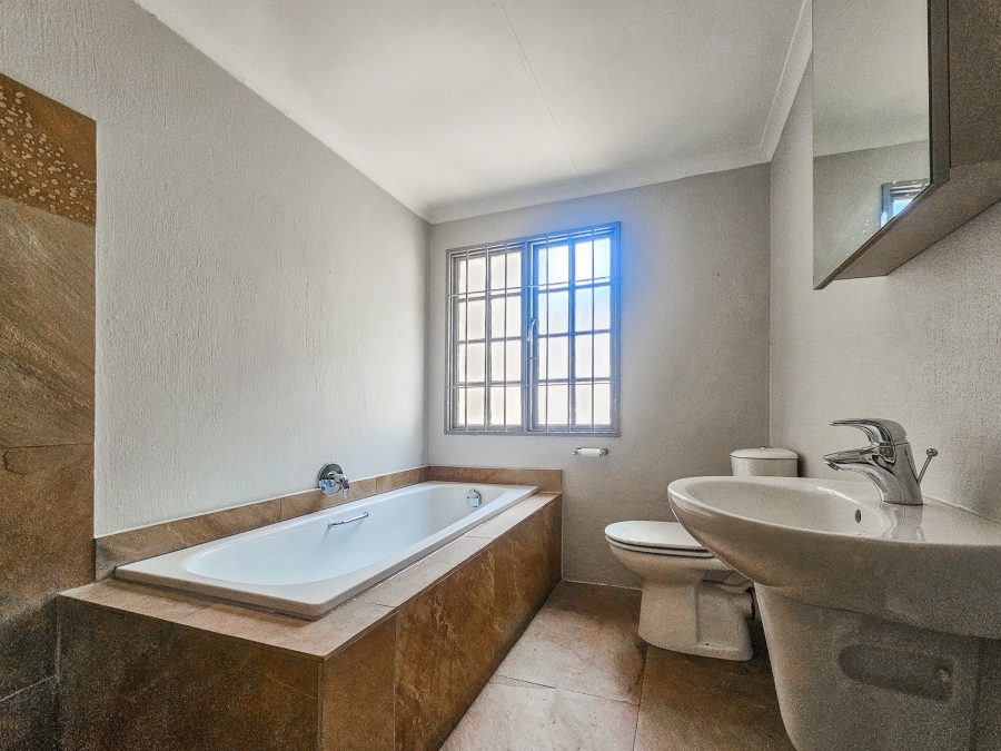 3 Bedroom Property for Sale in Lynnwood Glen Gauteng