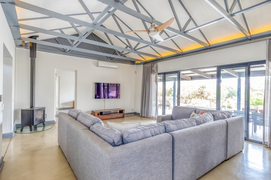 4 Bedroom Property for Sale in Monaghan Farm Gauteng