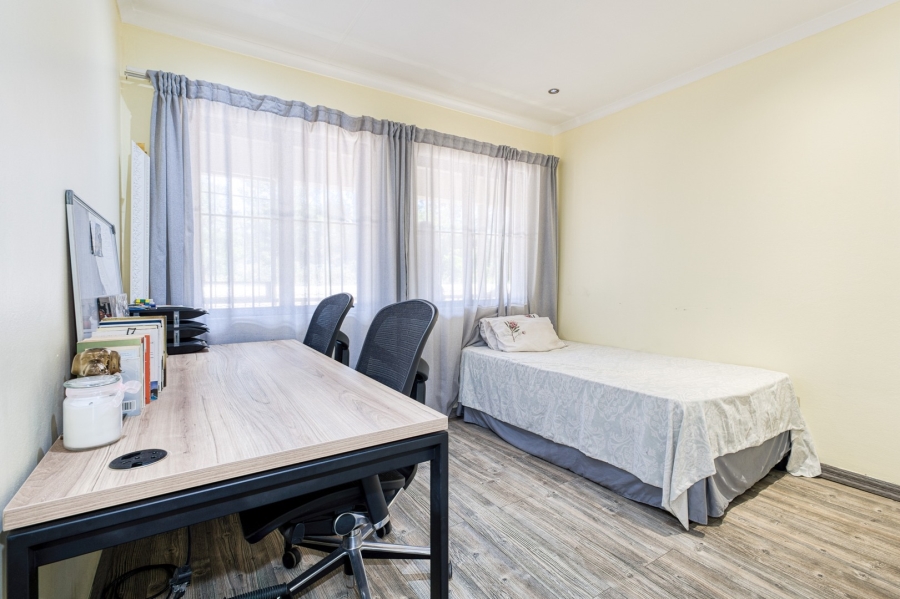 2 Bedroom Property for Sale in Lonehill Gauteng