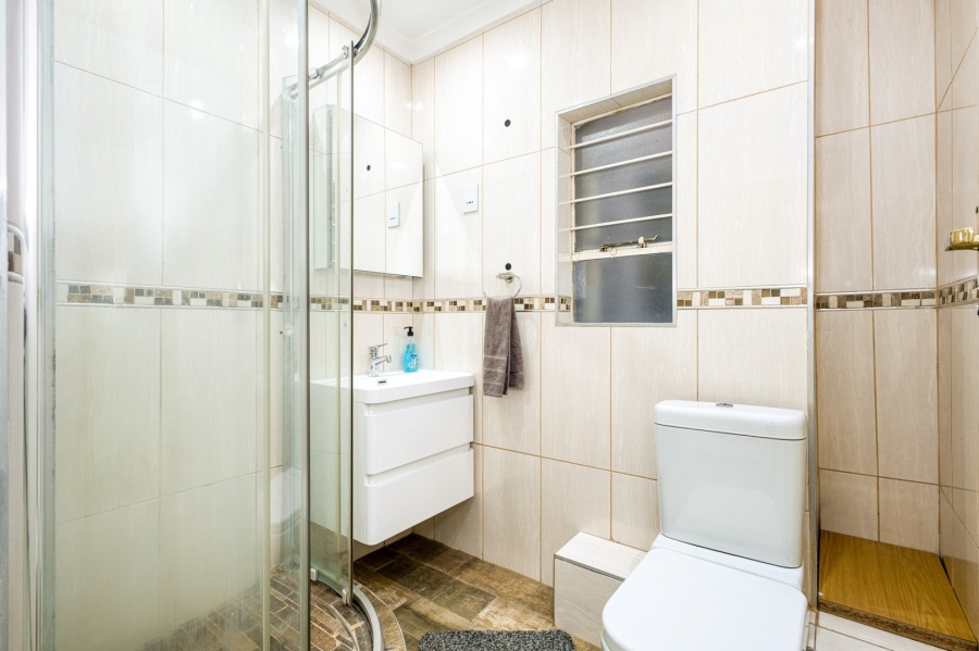 2 Bedroom Property for Sale in Lonehill Gauteng