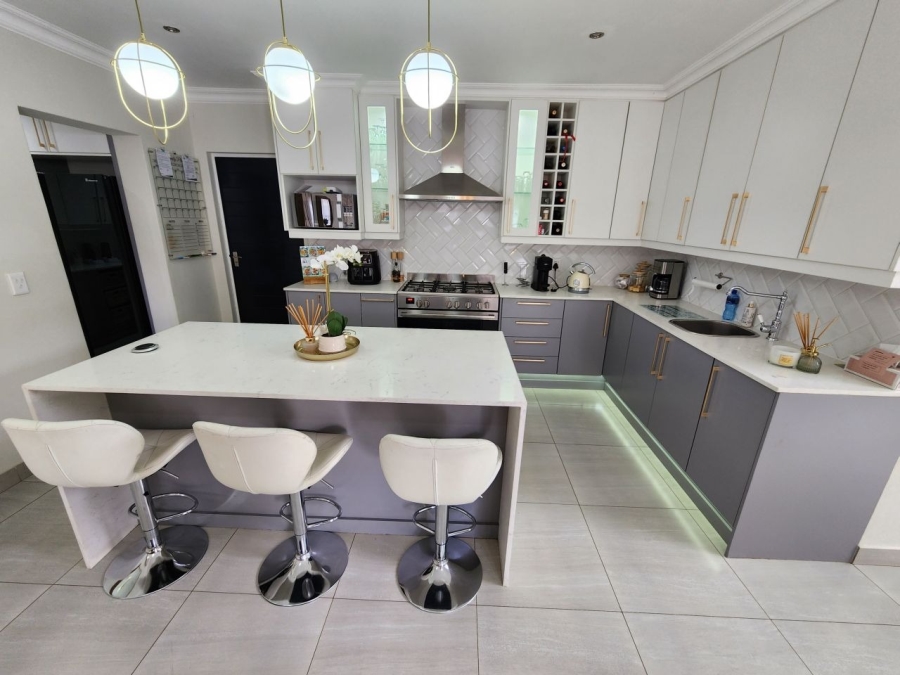 3 Bedroom Property for Sale in Beyers Park Gauteng