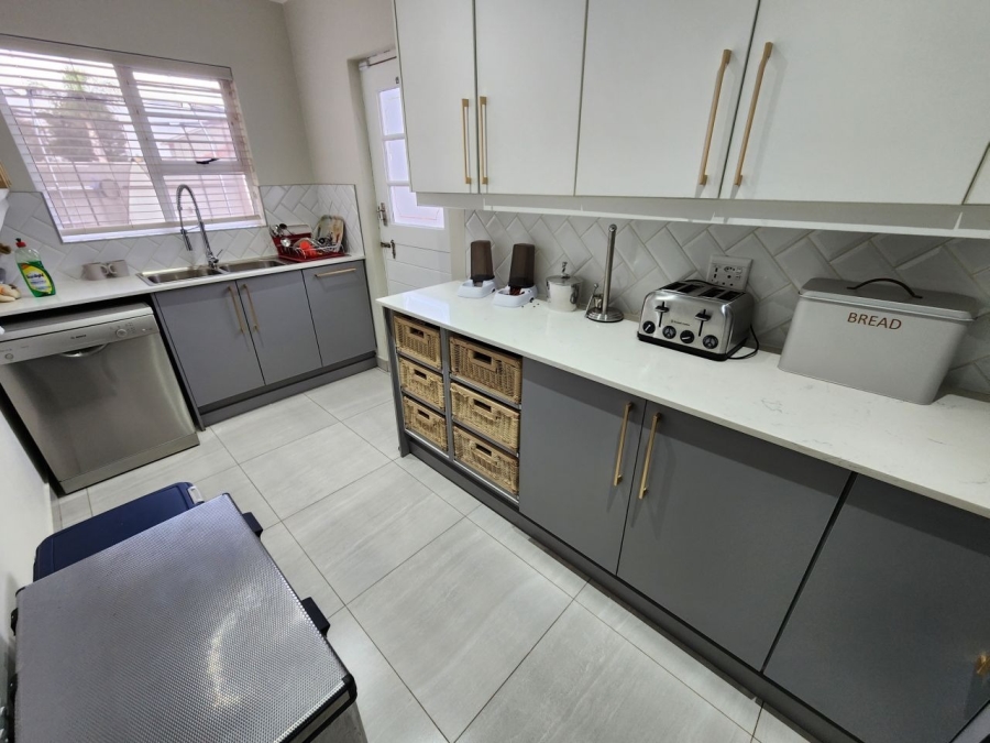 3 Bedroom Property for Sale in Beyers Park Gauteng