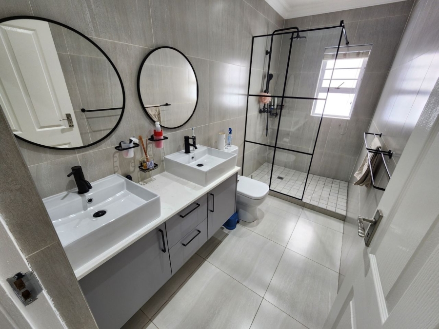 3 Bedroom Property for Sale in Beyers Park Gauteng