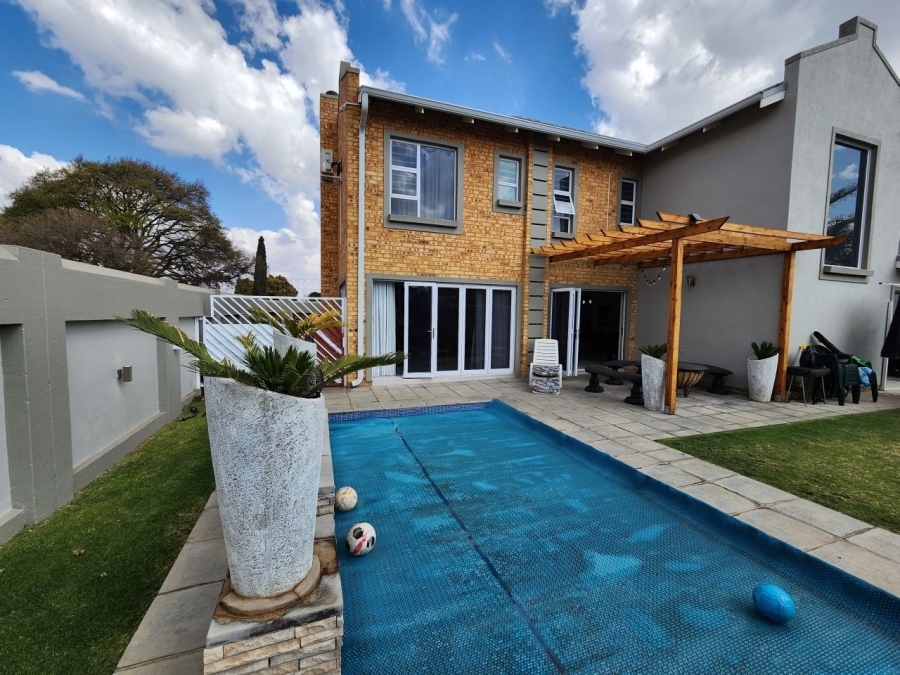 3 Bedroom Property for Sale in Beyers Park Gauteng