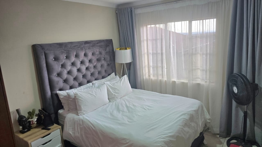 3 Bedroom Property for Sale in Kosmosdal Gauteng