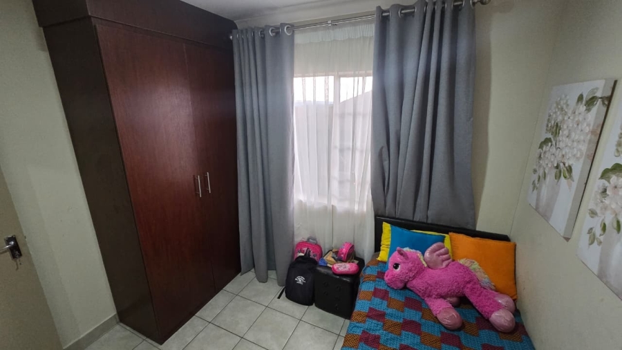 3 Bedroom Property for Sale in Kosmosdal Gauteng