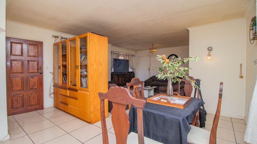 3 Bedroom Property for Sale in Goedeburg Gauteng