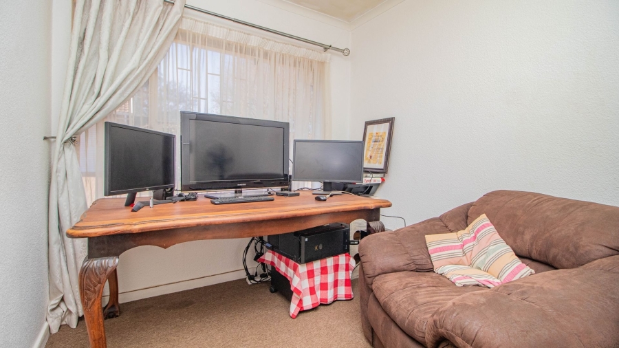 3 Bedroom Property for Sale in Goedeburg Gauteng