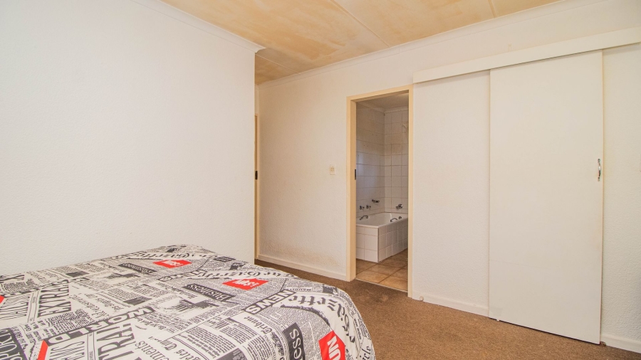 3 Bedroom Property for Sale in Goedeburg Gauteng