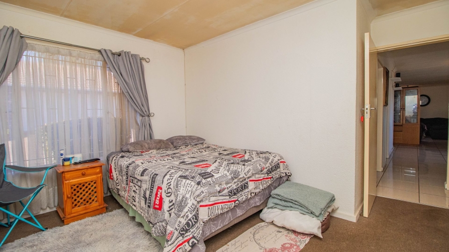 3 Bedroom Property for Sale in Goedeburg Gauteng