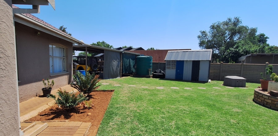 3 Bedroom Property for Sale in Sonland Park Gauteng