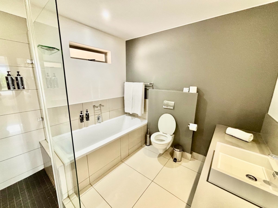 To Let 2 Bedroom Property for Rent in Rosebank Gauteng