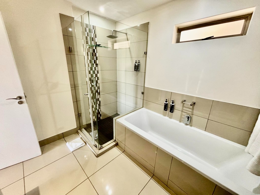 To Let 2 Bedroom Property for Rent in Rosebank Gauteng