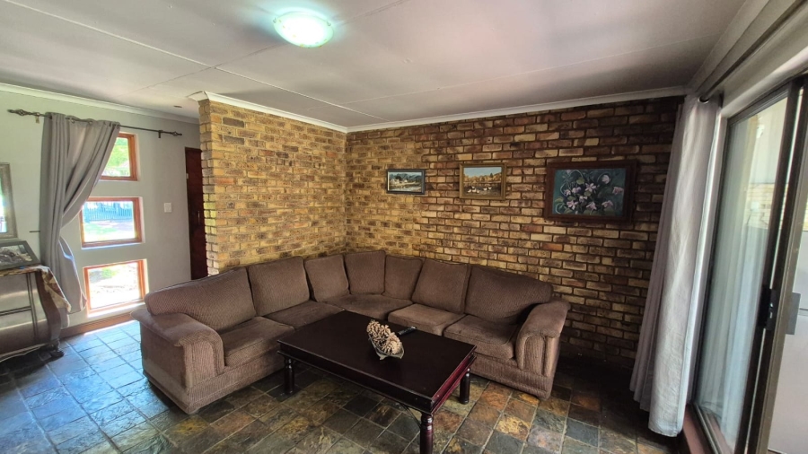 4 Bedroom Property for Sale in Eldoraigne Gauteng